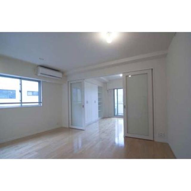 リビングとダイニングは仕切れるので、プライベート空間を作ることができます。
※写真は同タイプ住戸です。