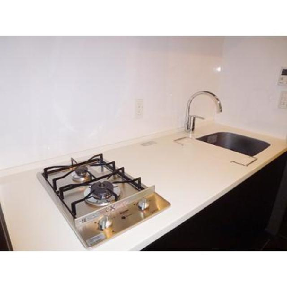 キッチンです。2口のガスコンロです。
※写真は同タイプ住戸です。