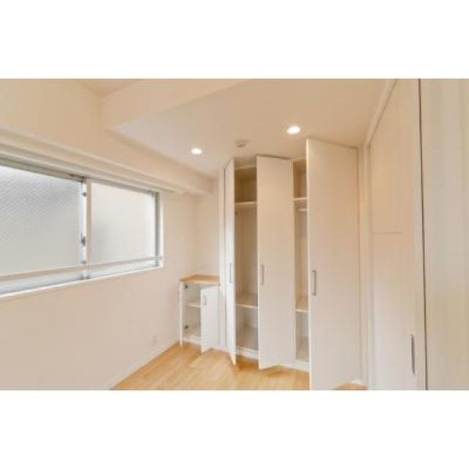 こちらはベッドルーム！
収納もたっぷりあります。
※写真は同タイプ住戸です。
