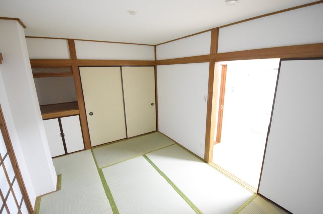 最近だと珍しい、和室のあるお部屋です。
