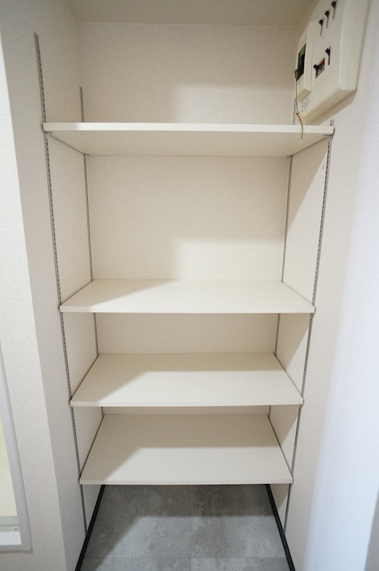 シューズボックスの棚の高変更可能