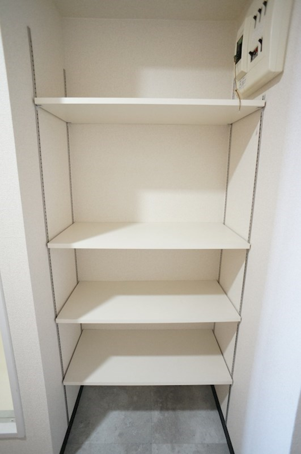 シューズボックスの棚の高変更可能