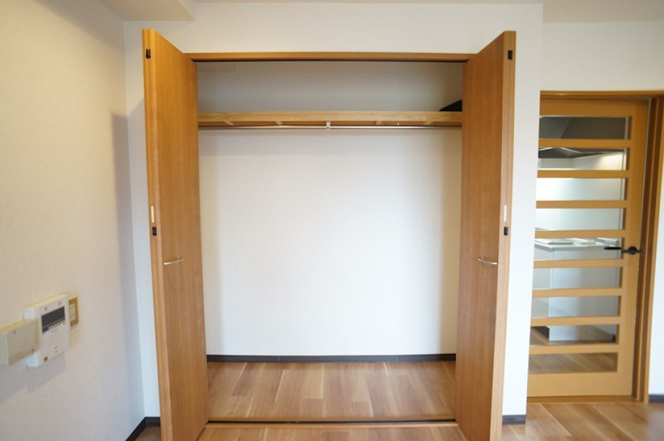 ハンガーのまま収納できるのがうれしい