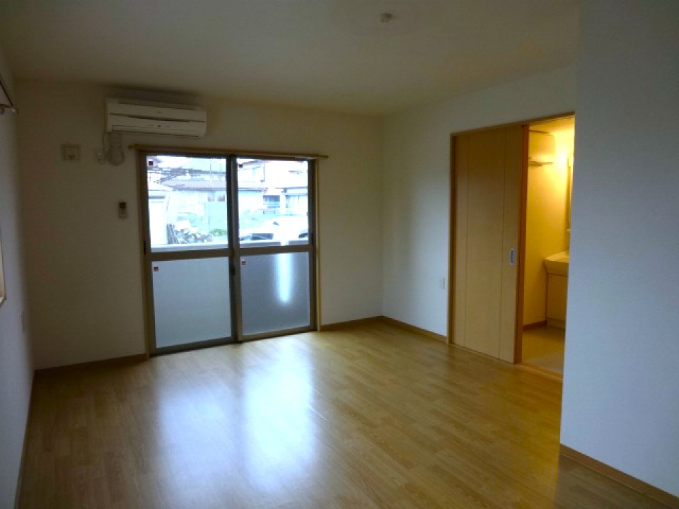 一人暮らしにちょうど良い広さの洋室