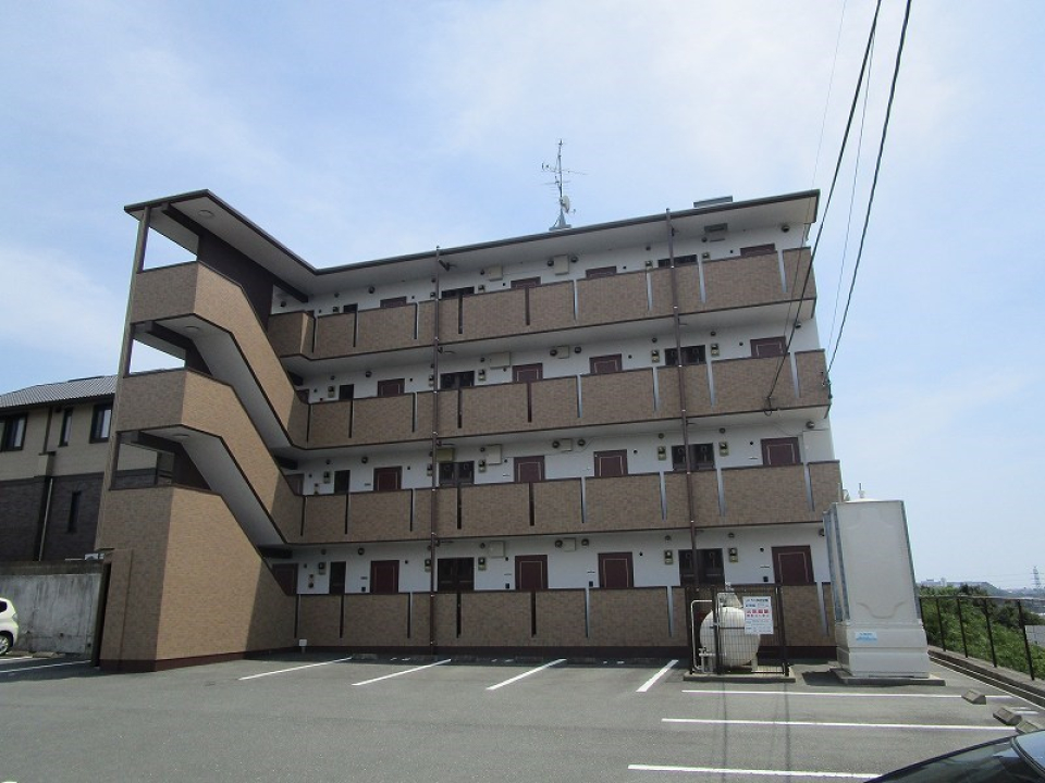 エレベーターが無いので上階は大変そう…