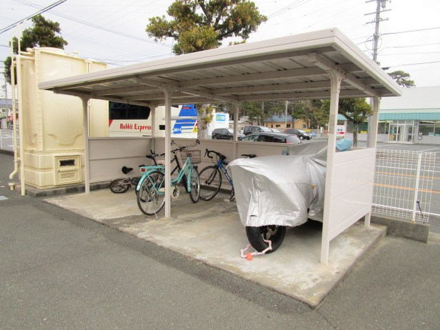 駐輪場あります