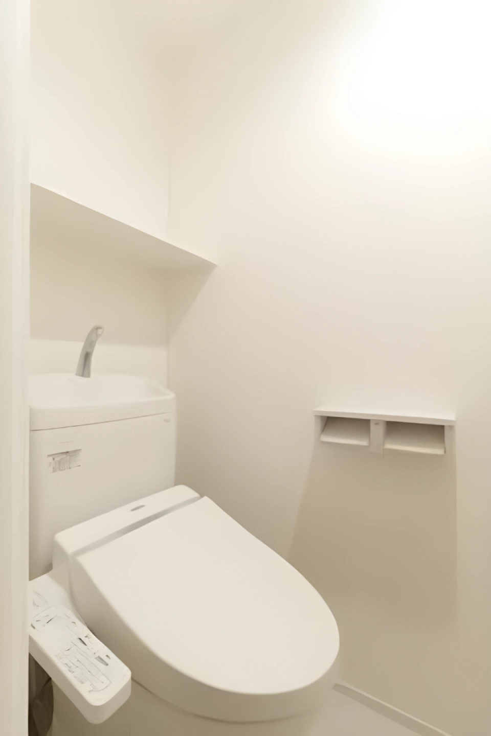 トイレの様子。※写真は同タイプ住戸です。