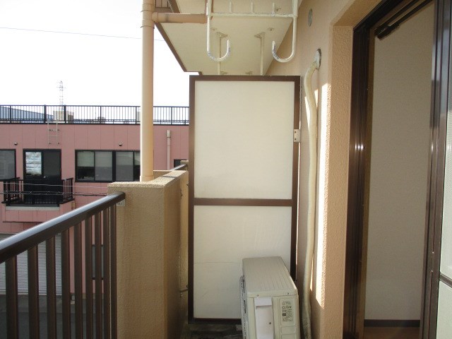 ベランダ。晴れている日は洗濯日和です。