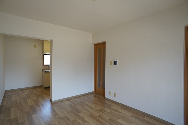 居間とキッチンはつながっています！