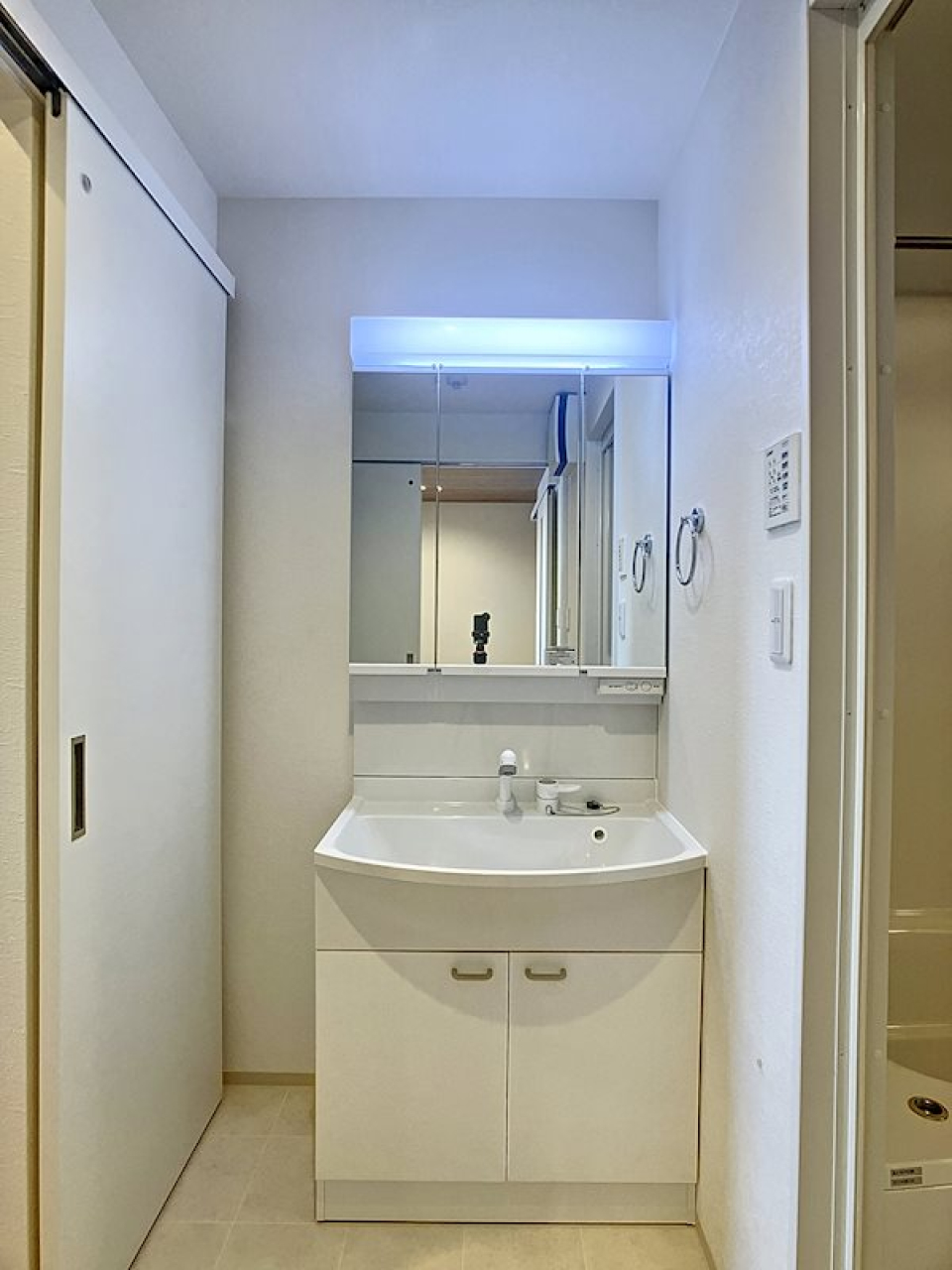 独立洗面台です