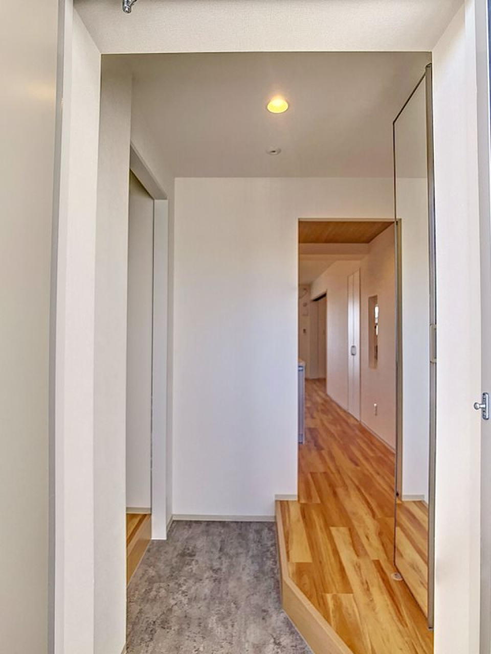 床が木目状になっています！