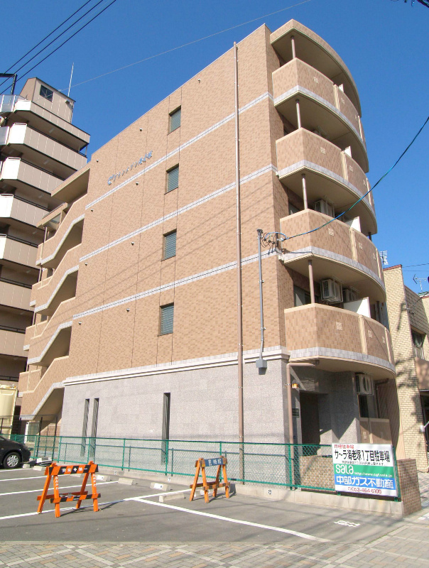 浜松駅からすぐのところ！