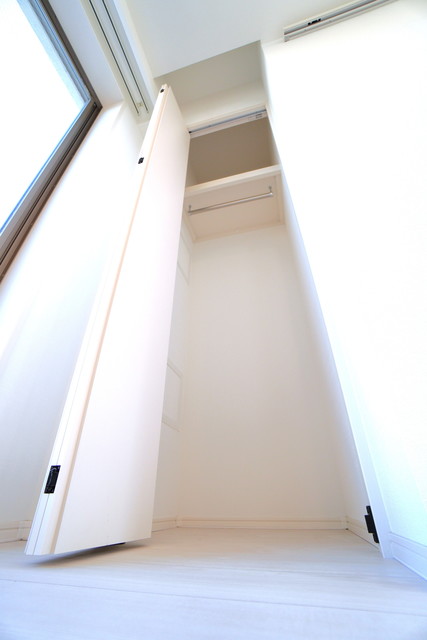 クローゼットの中です。
※写真は同タイプ住戸です。