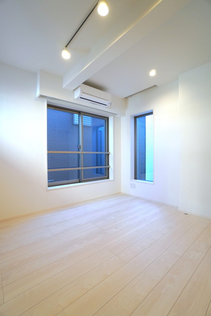 6.3帖の洋室です。
※写真は同タイプ住戸です。