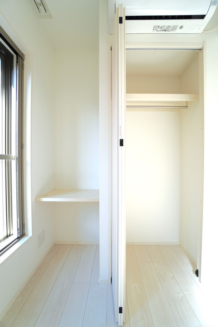 クローゼットの中です。
※写真は同タイプ住戸です。