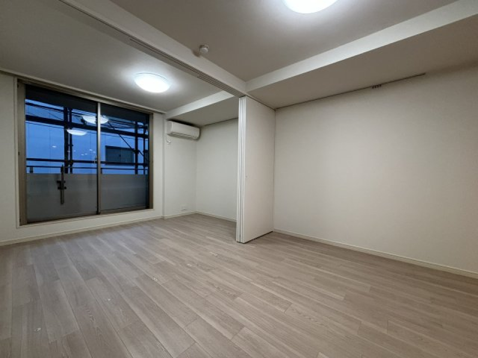 中央で仕切ることができます。