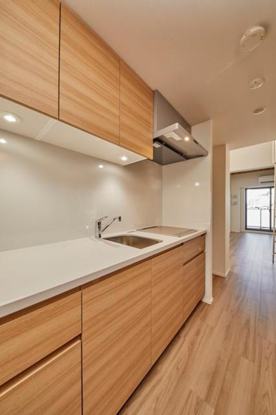 ２口のガスコンロが設置されています。※写真は同タイプ住戸です。