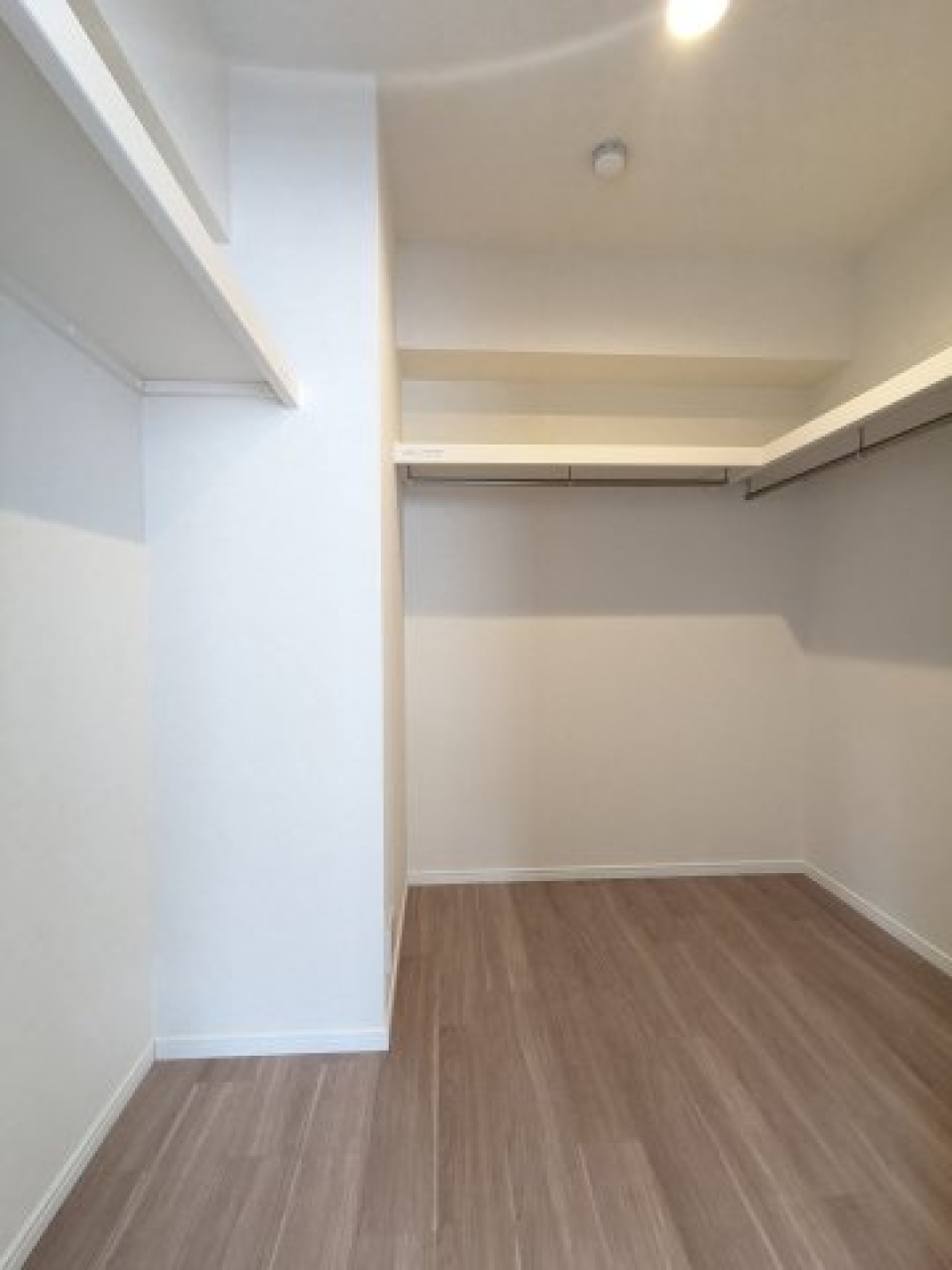 ウォークインクローゼットです。