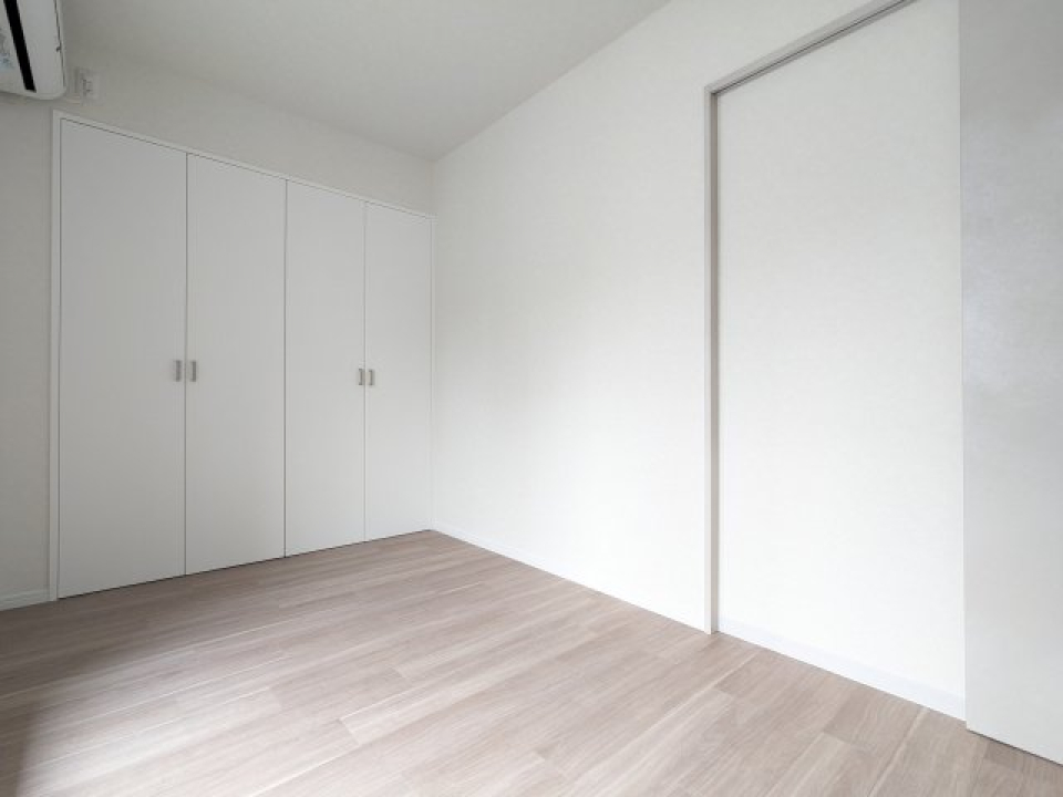 クローゼットが2つ付いています。