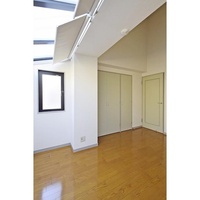 クローゼットが2つ付いています。