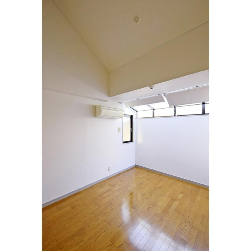 6.5帖の洋室です。