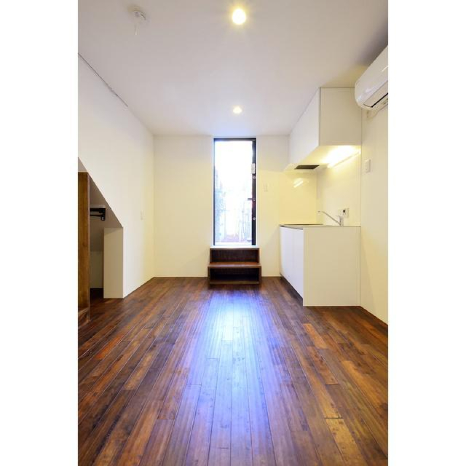 玄関の扉はスケスケ！？