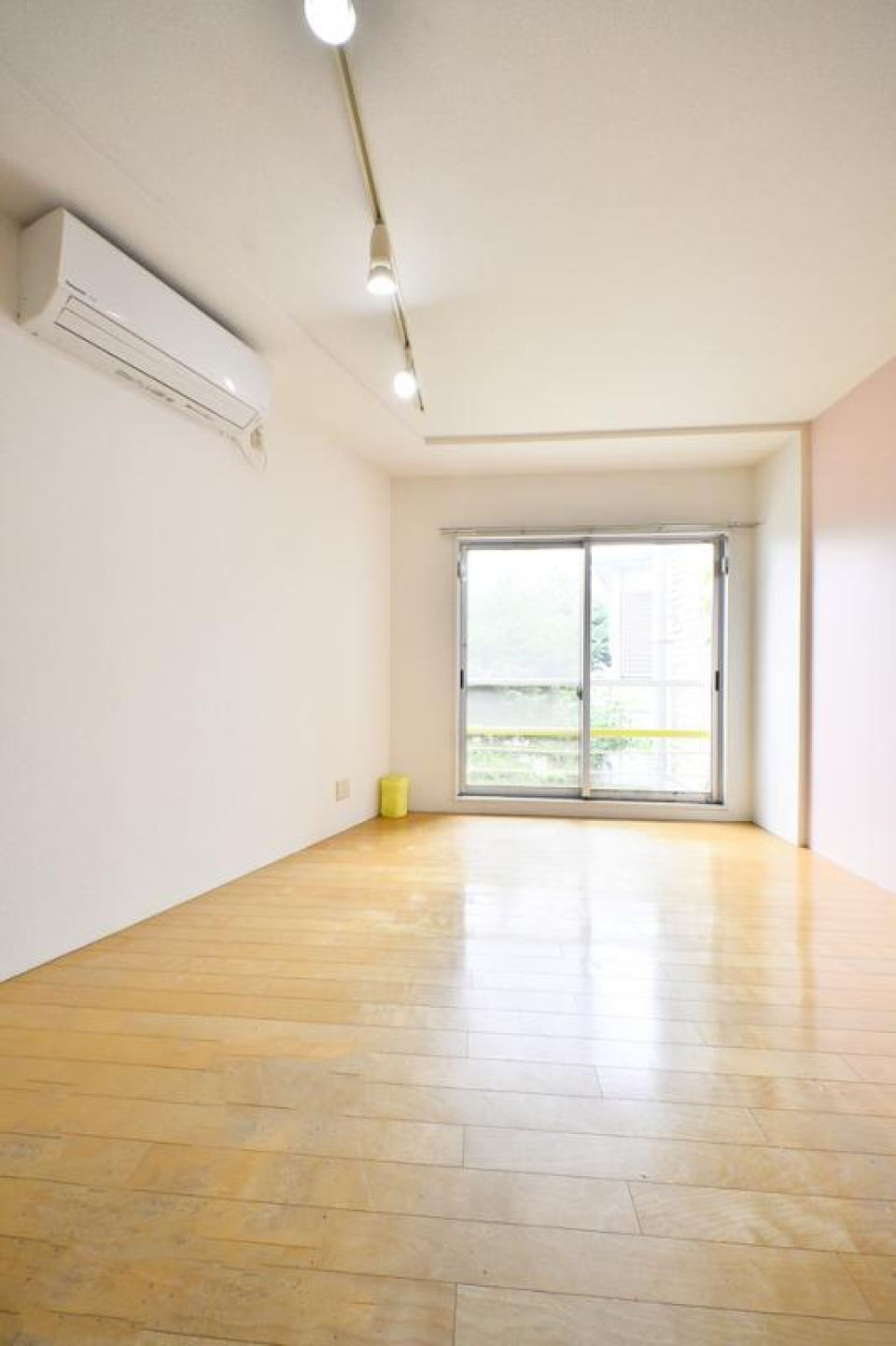 ８．５帖の洋室です。