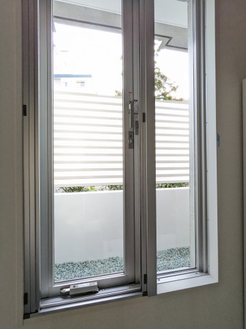 部屋は１Fに所在しています。