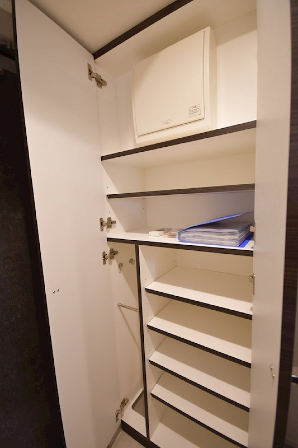 シューズボックス