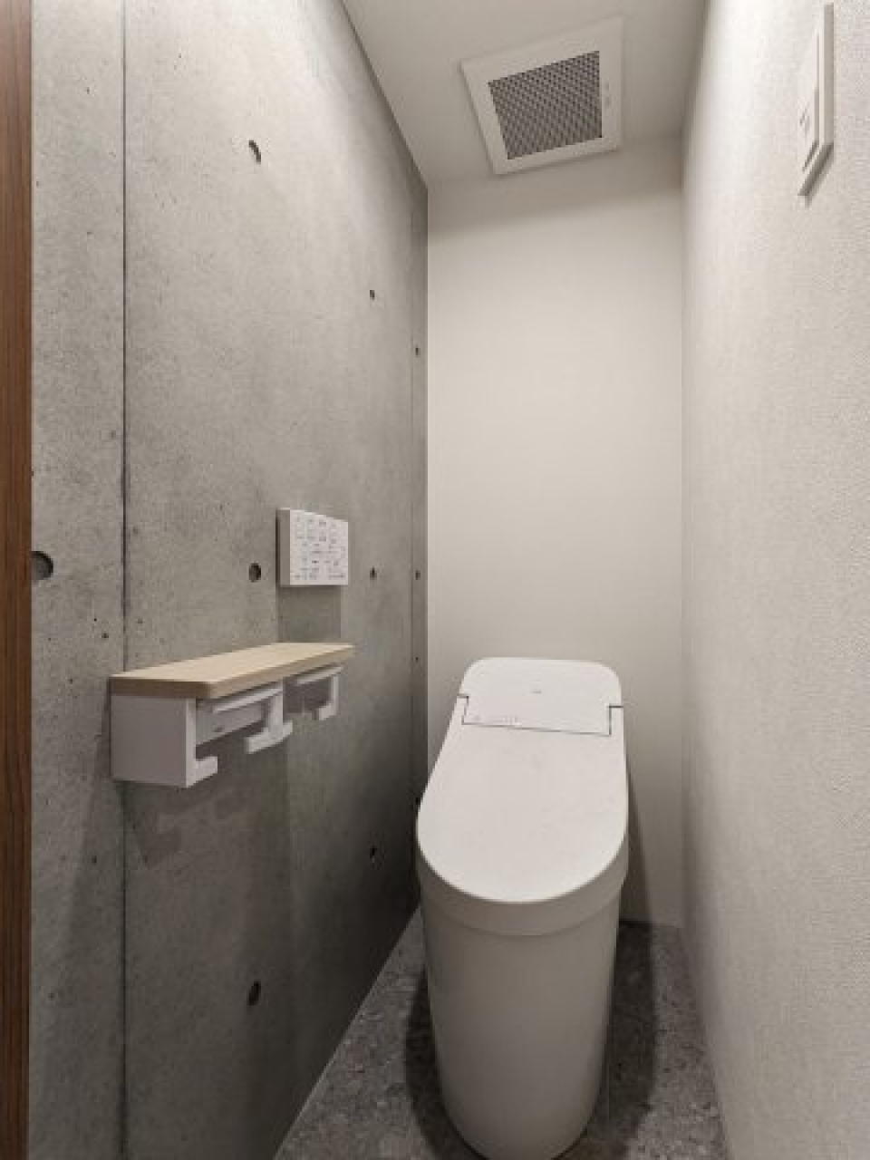 ここもコンクリート張りですっきりとした印象を感じます。