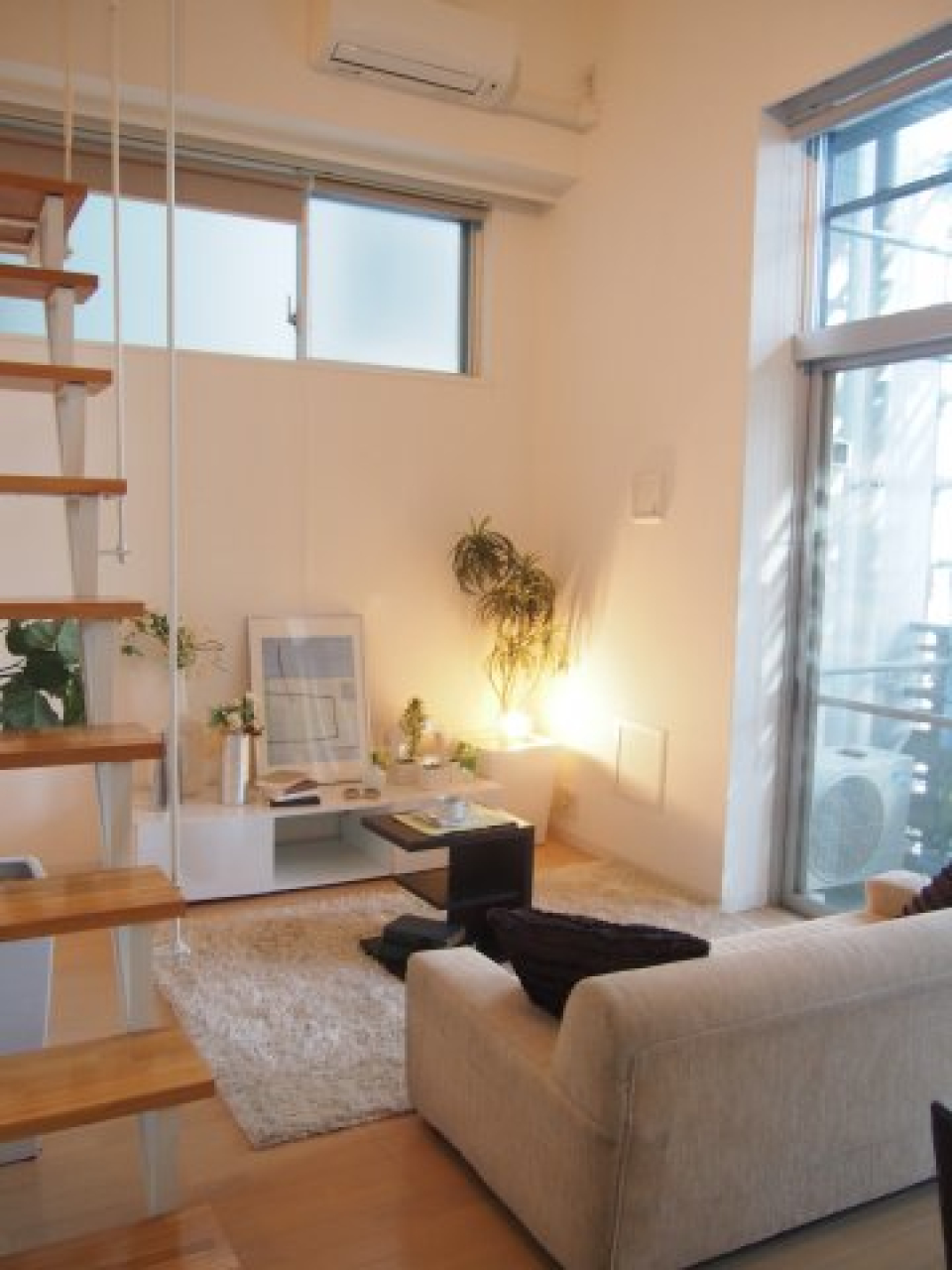 リビングルーム。休日にゆったりと出来そうな空間です。
※家具はイメージです。