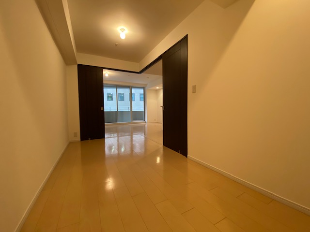 ６．０帖の洋室からLDを除いた時の様子です。