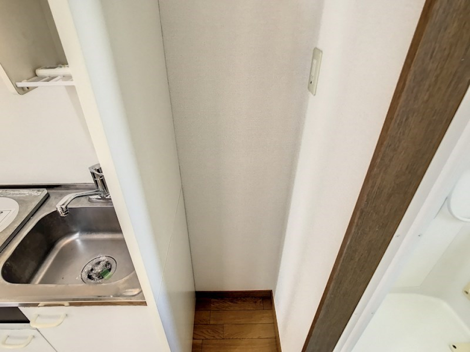 キッチン・浴室間のちょっとしたスペース