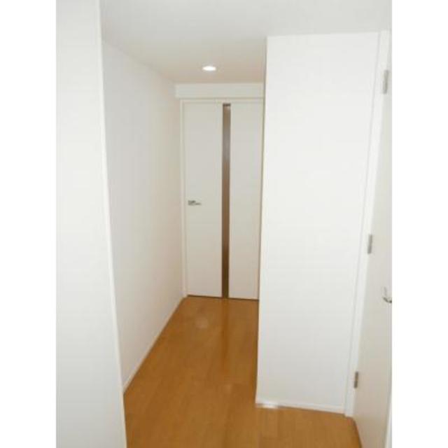 廊下の様子。※写真は同タイプ住戸です。