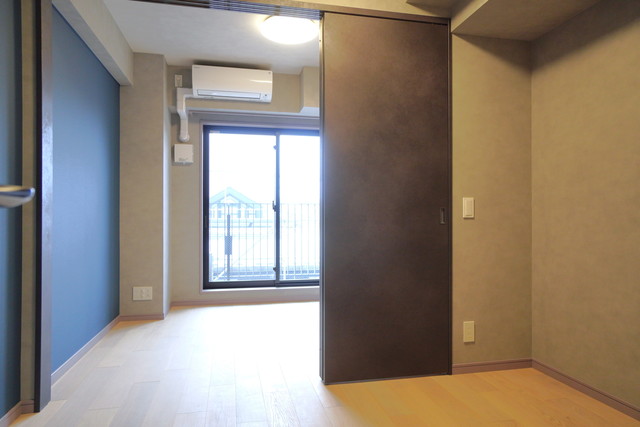 4帖の洋室です。
※写真は同タイプ住戸です。