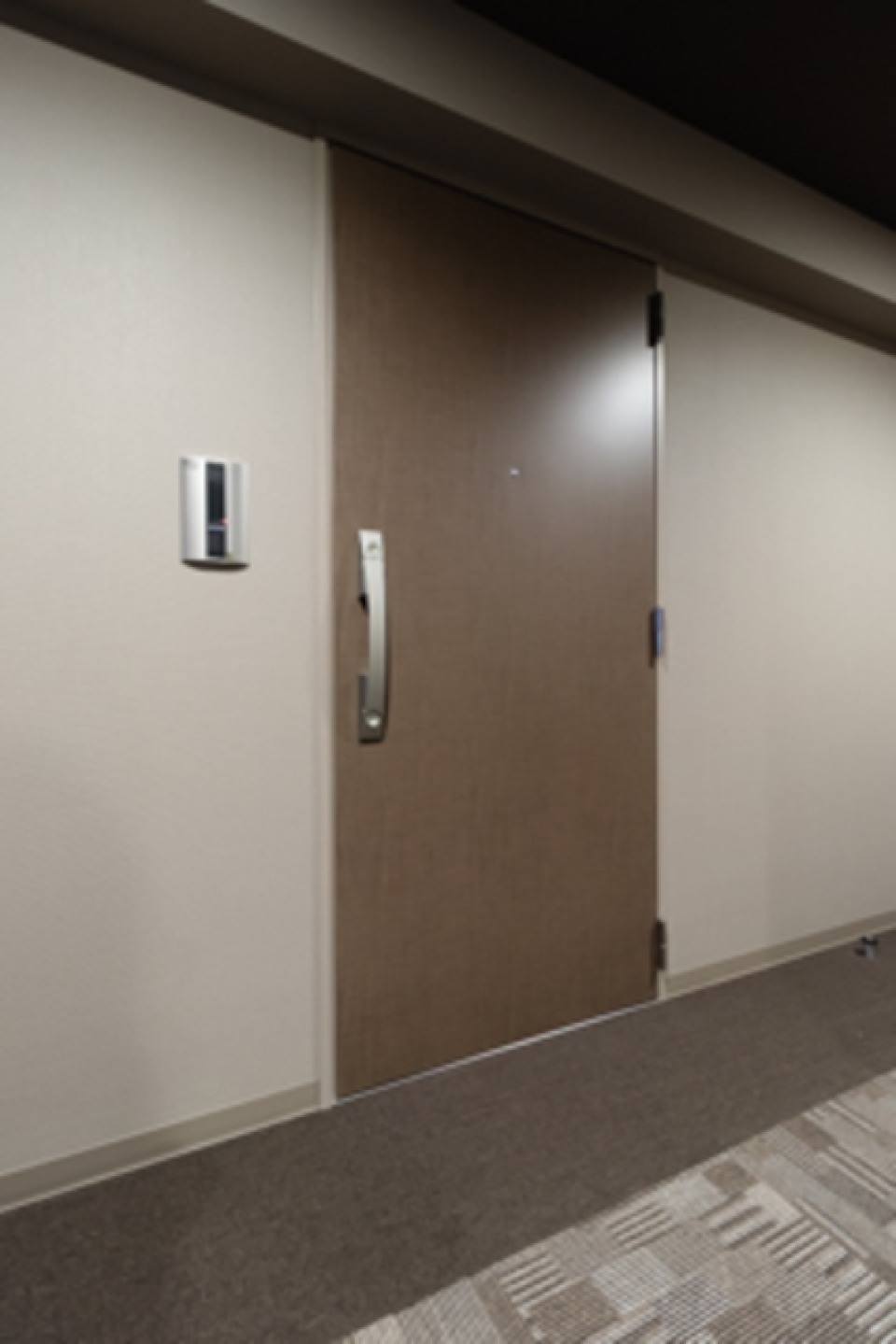 玄関です。
※写真は同タイプ住戸です。