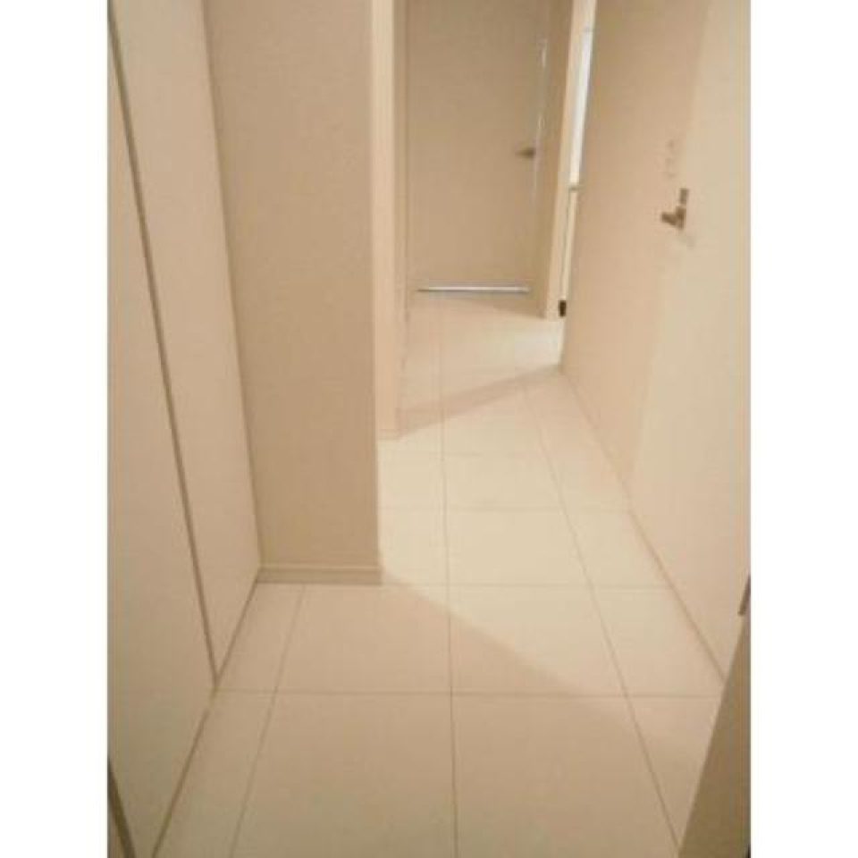 玄関です。
※写真は同タイプ住戸です。