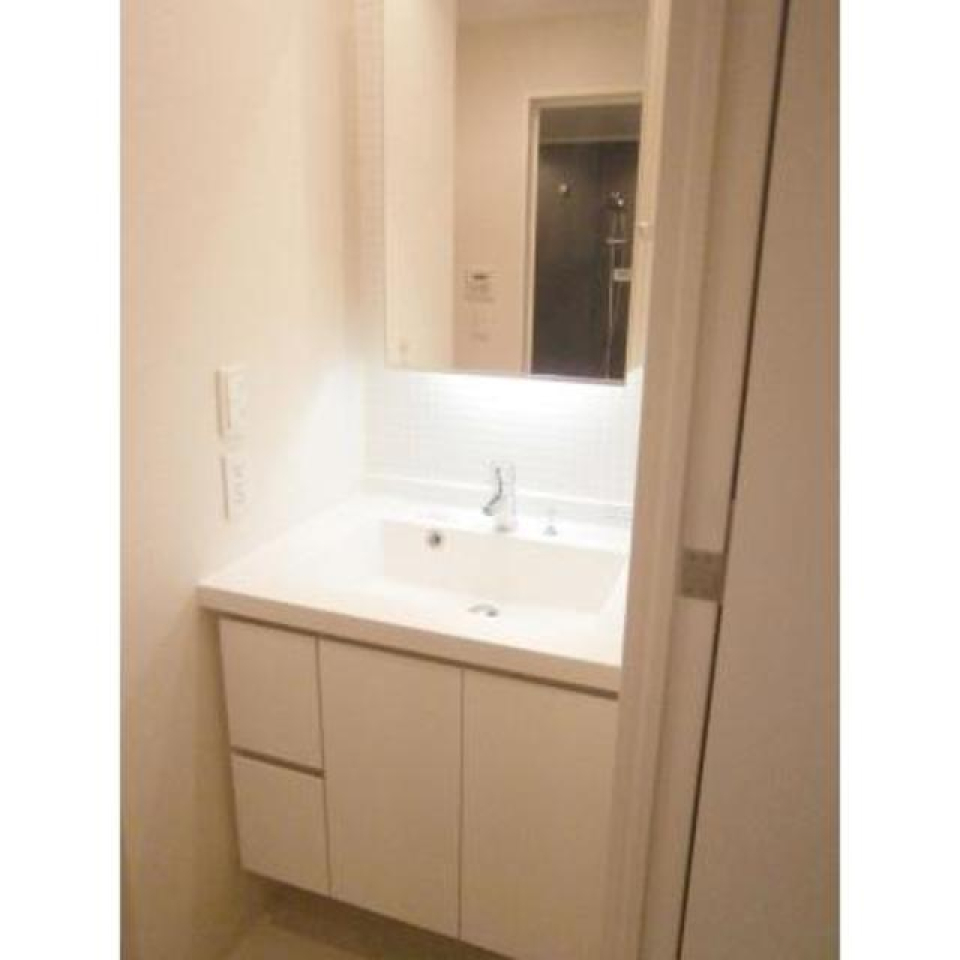 嬉しい独立洗面台です。
※写真は同タイプ住戸です。
