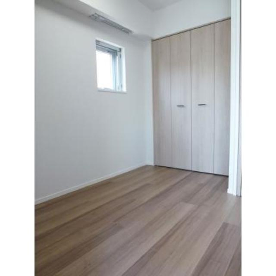 ８．６帖のLDKと３．７帖の洋室です。※写真は同タイプ住戸です。