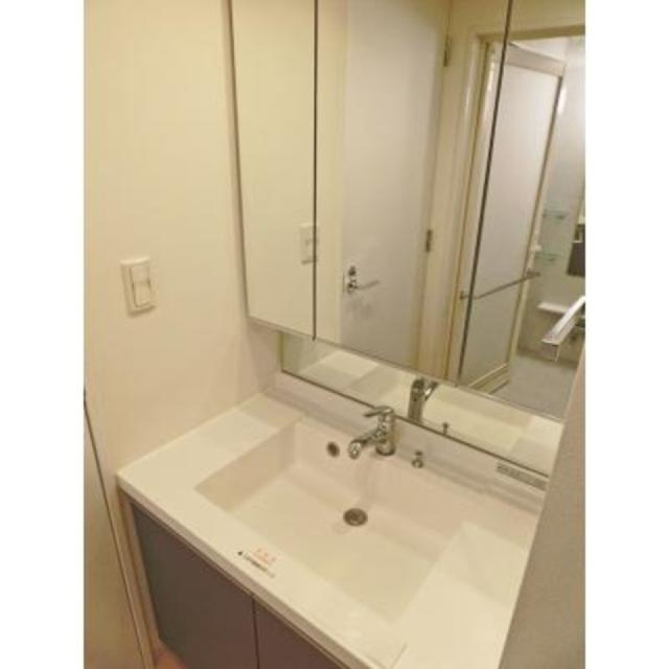 嬉しい独立洗面台です。
※写真は同タイプ住戸です。