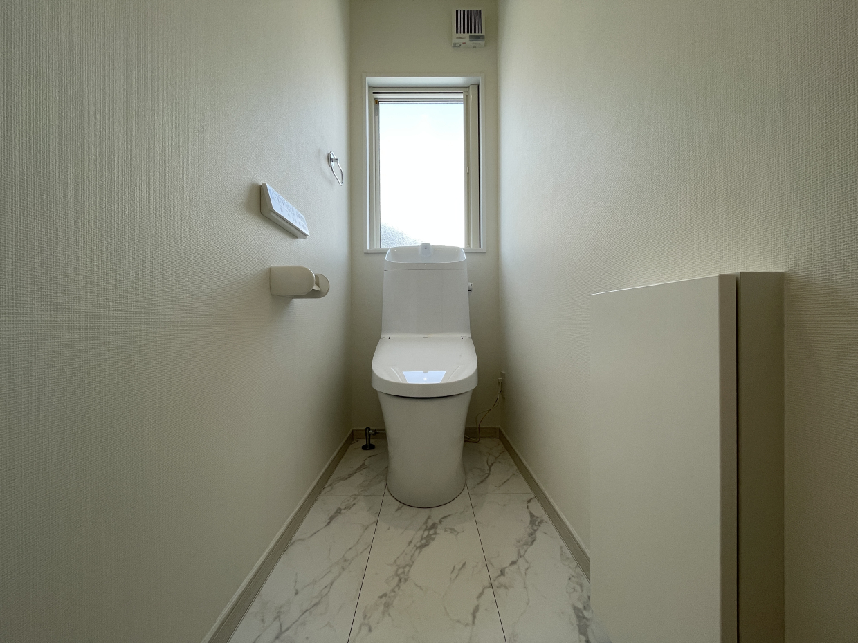 トイレは収納があります