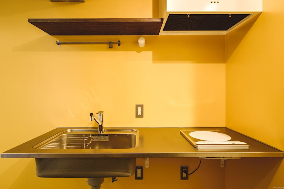 キッチンはシンプルでスタイリッシュ。