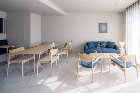 部屋から一歩出てリフレッシュにぴったりですね。