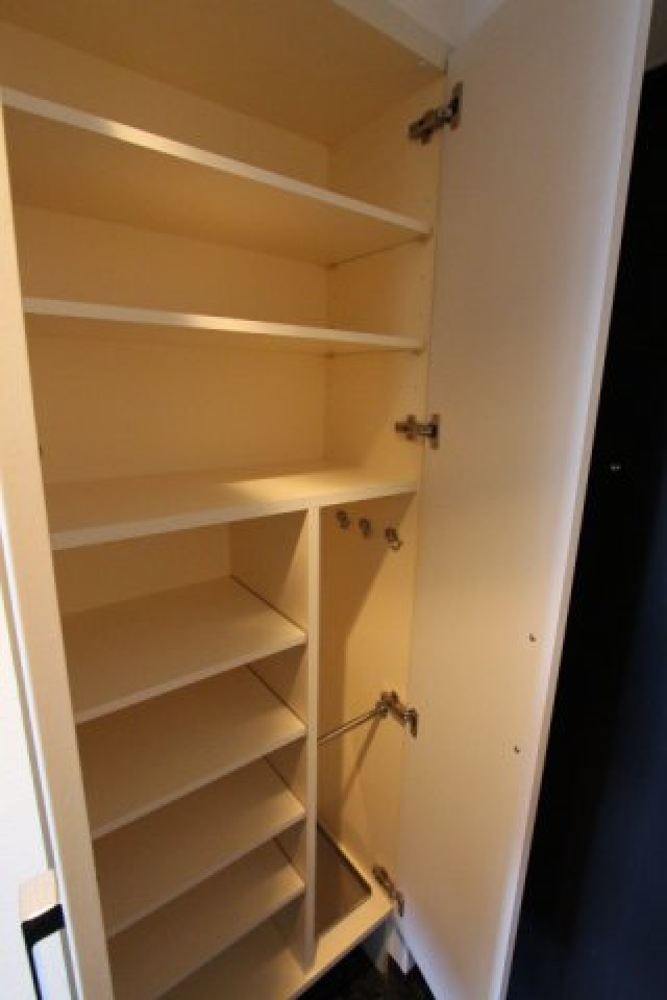 シューズボックスを開けた時の様子。※参考写真