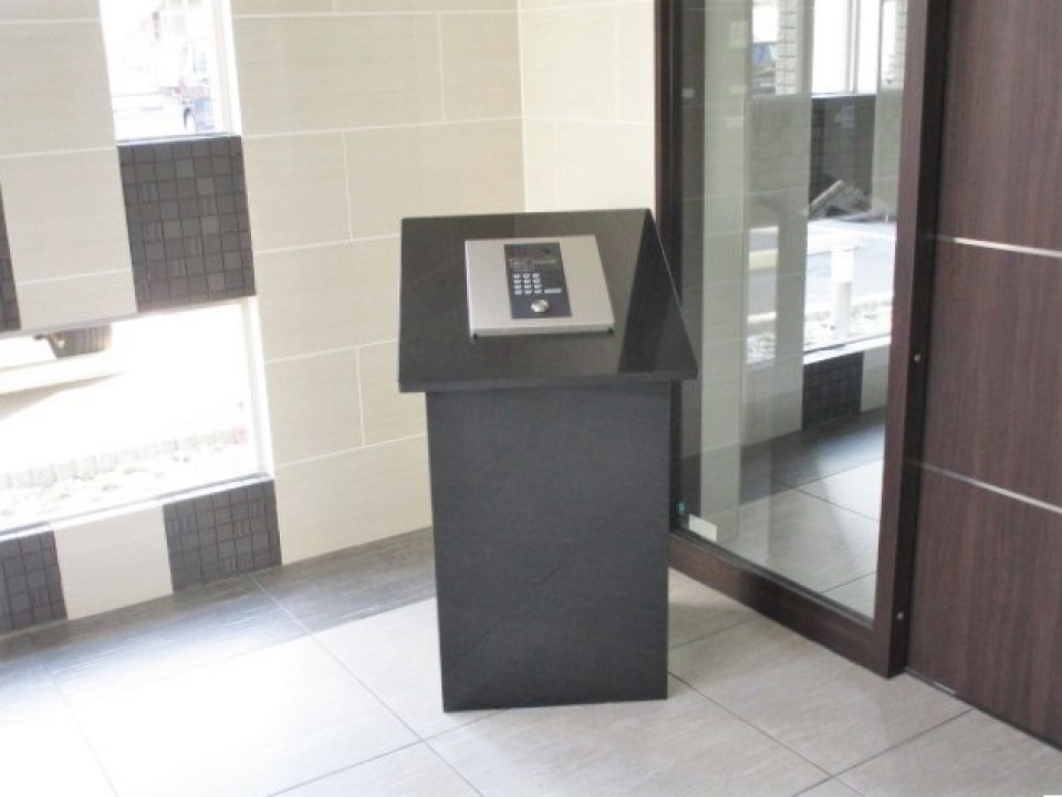 女性の一人暮らしも安心！なオートロック付きです