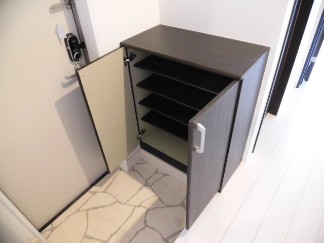 シューズボックスは少し小さめ、？