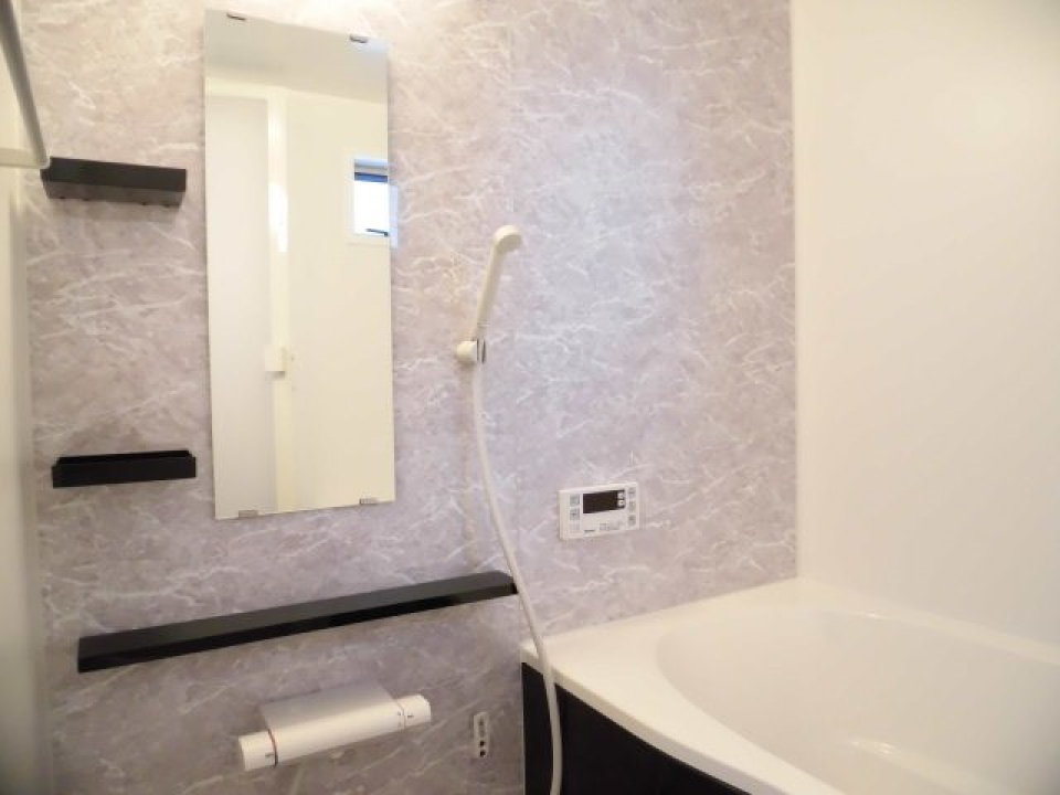 おしゃれな浴室