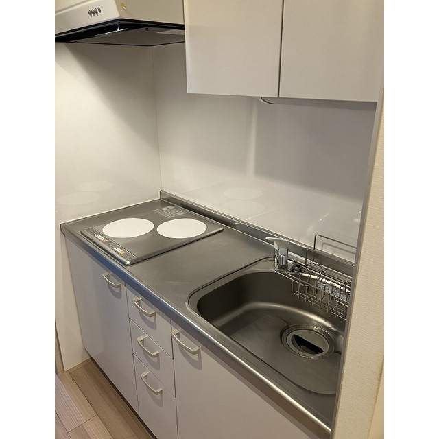 ２口のIHコンロが設置されています。