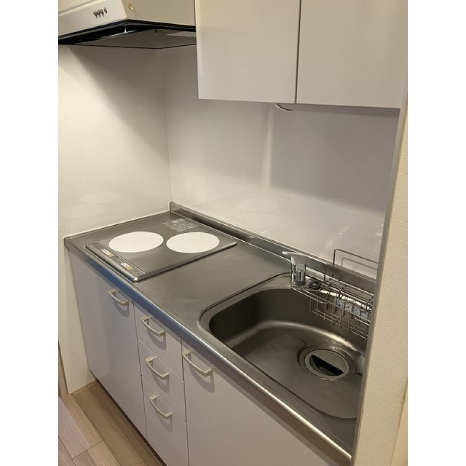 ２口のIHコンロが設置されています。