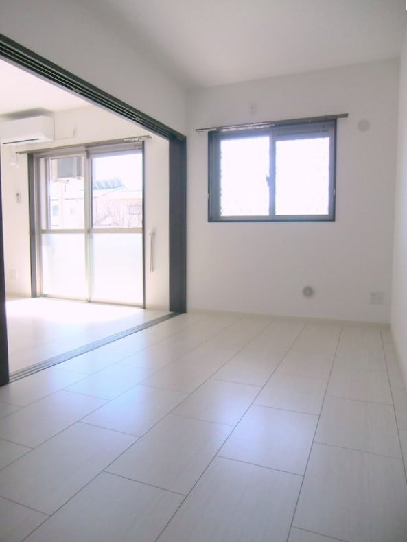 洋室は寝室としてどうぞ。